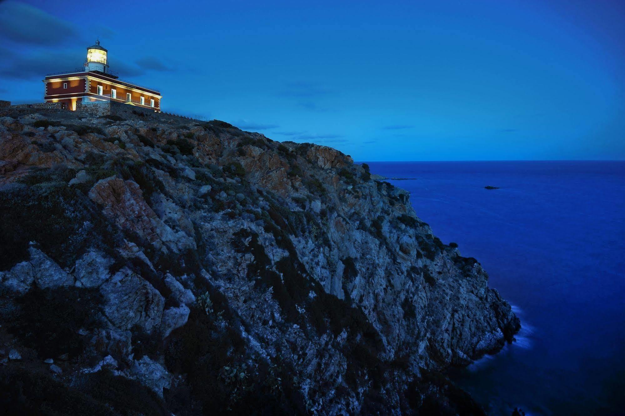 Faro Capo Spartivento Chia Εξωτερικό φωτογραφία